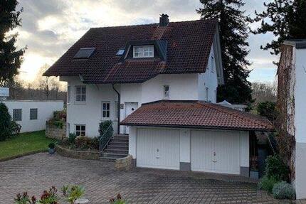 Haus Freiburg im Breisgau Betzenhausen - 6 Zimmer, 200 m&sup2;, 920.000&euro; | Angebot:26495620