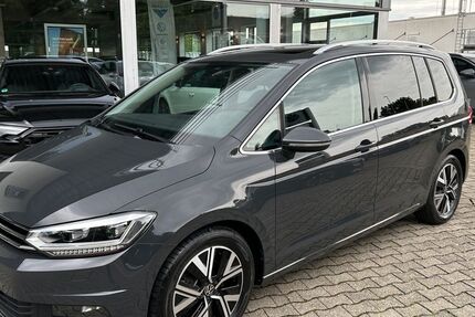VW Touran 8.503 km 43.440 € Müllheim 79379
