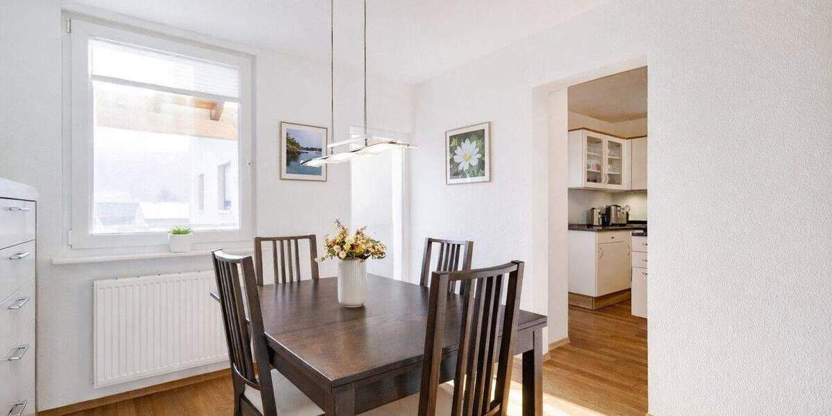 Mehrfamilienhaus, Wohnhaus Waldkirch - 7 Zimmer, 247 m&sup2;, 867.000&euro; | Angebot:25877351