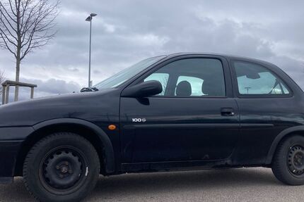 Opel Corsa 173.000 km 950 &euro; Freiburg 79108