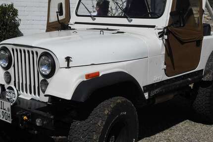 Jeep CJ-7 132.500 km 35.000 € Freiburg 79111