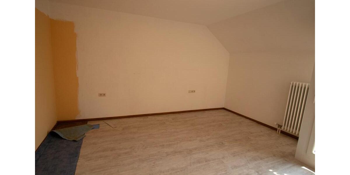 Dachgeschoßwohnung Müllheim - 3 Zimmer, 75 m&sup2;, 305.000&euro; | Angebot:26161370