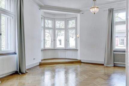 Stilvolle Altbauwohnung mit Charme 5 zimmer