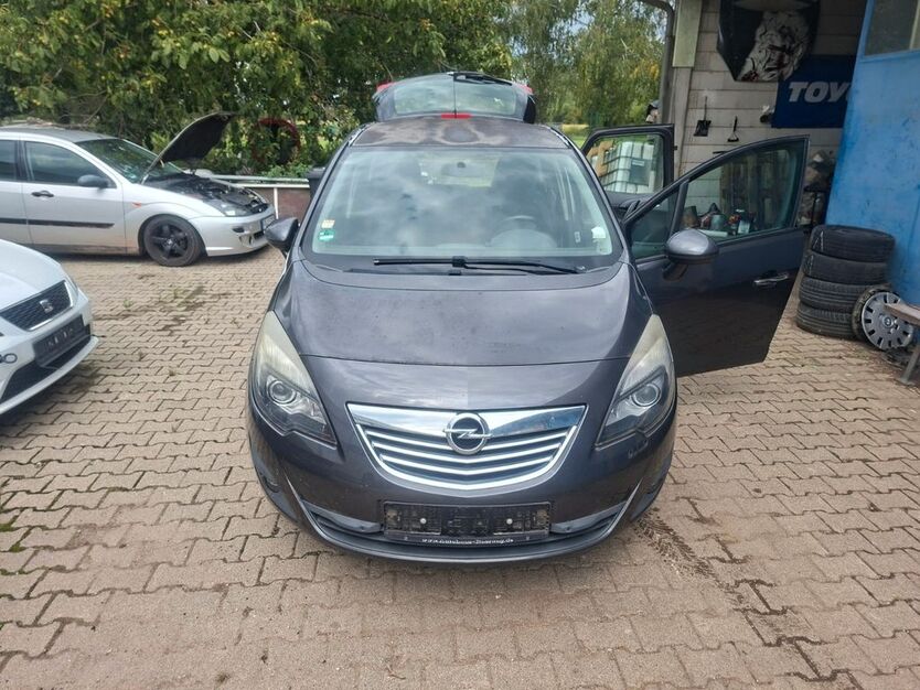 Opel Meriva 119.197 km 2.500 € Achkarren 79235