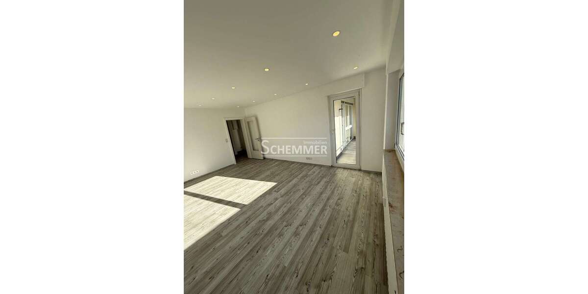 Etagenwohnung Waldkirch - 3 Zimmer, 73 m&sup2;, 298.000&euro; | Angebot:26790202