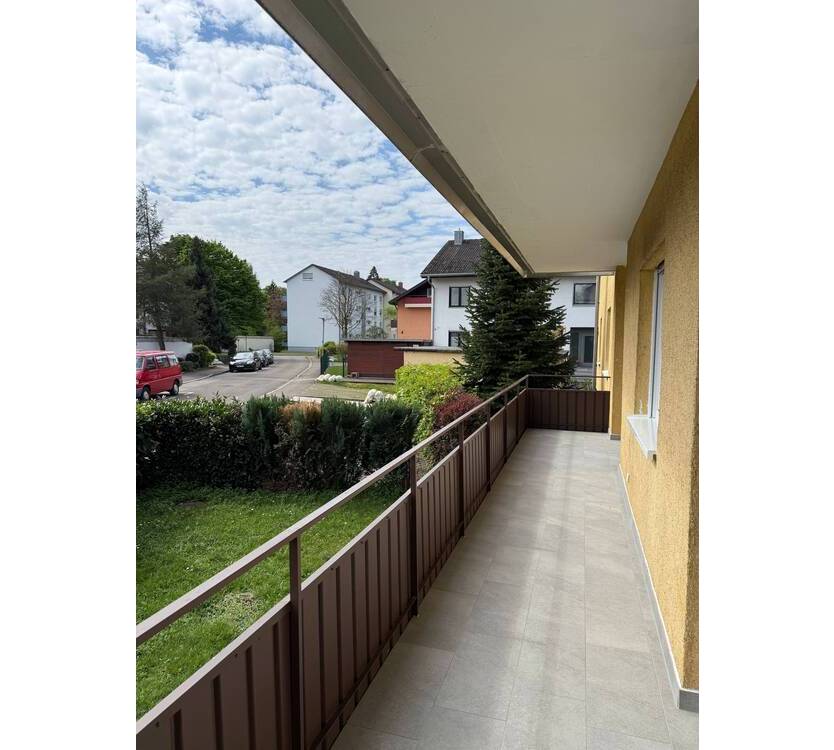 neu sanierte 3 Zimmer Wohnung im Erdgeschoß