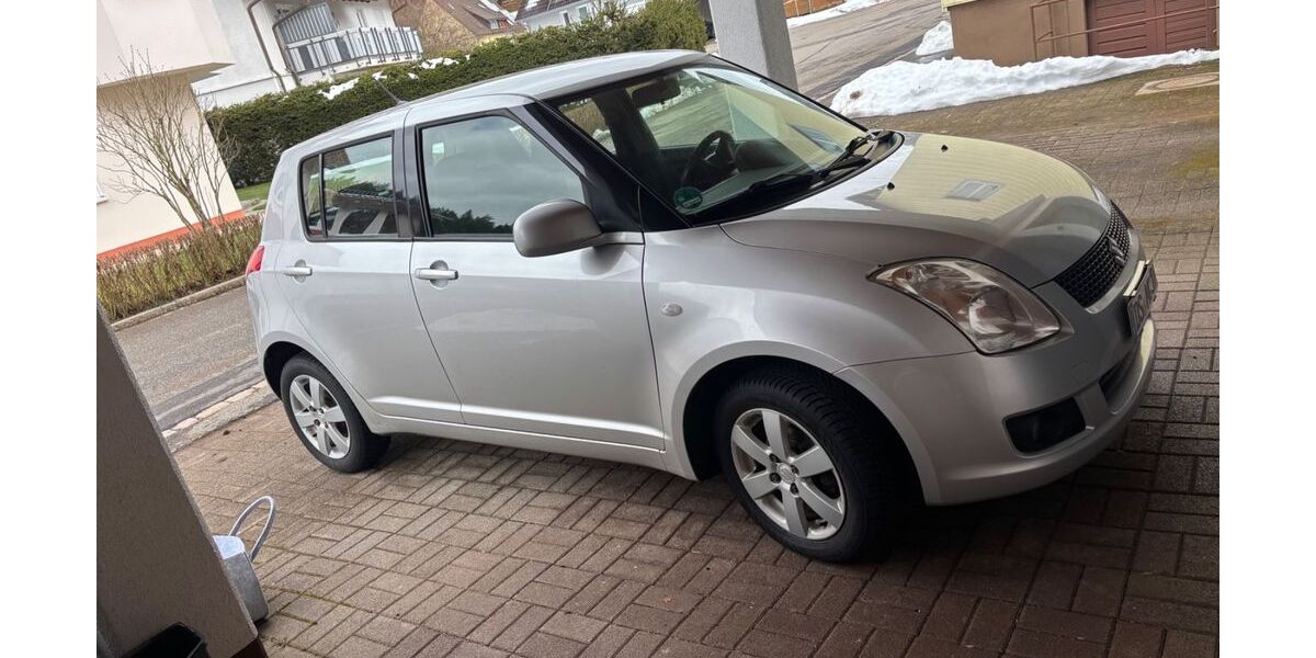Suzuki Swift 155.000 km 3.600 &euro; Furtwangen 78120