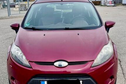 Ford Fiesta 185.600 km 2.690 &euro; Freiburg 79107