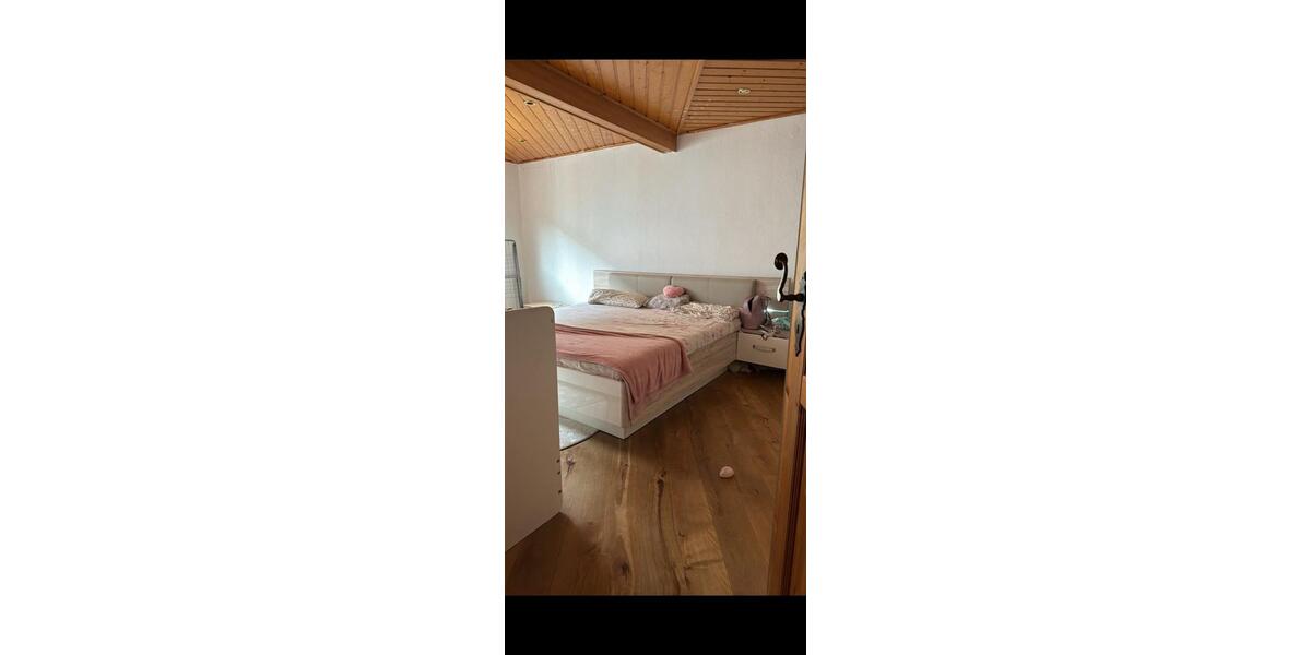 Mehrfamilienhaus, Wohnhaus Furtwangen im Schwarzwald - 9 Zimmer, 250 m&sup2;, 520.000&euro; | Angebot:26091941