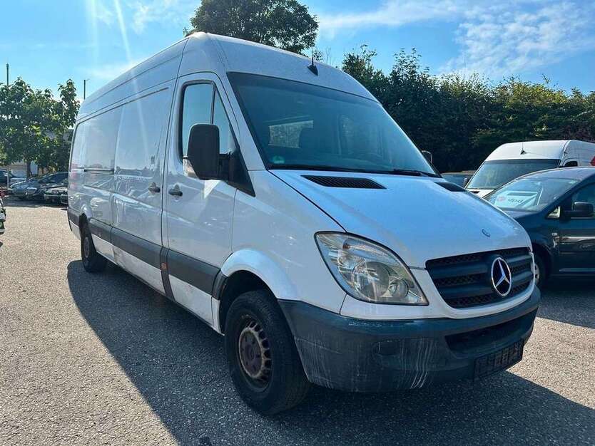 Mercedes-Benz Sprinter 334.000 km 4.150 € Breisach am Rhein 79206