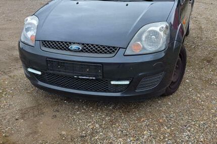 Ford Fiesta 140.890 km 1.800 &euro; Bad Krozingen 79189