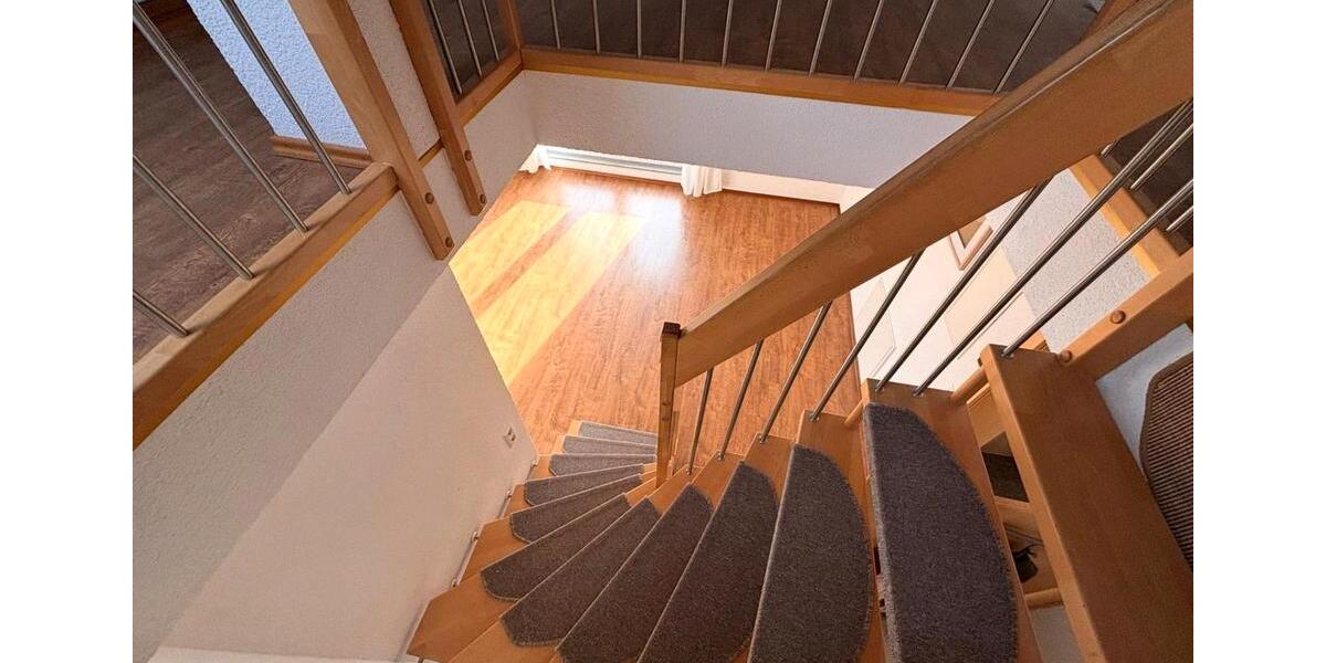 Maisonettenwohnung March - 2.5 Zimmer, 93 m&sup2;, 1.300&euro; | Angebot:25312615