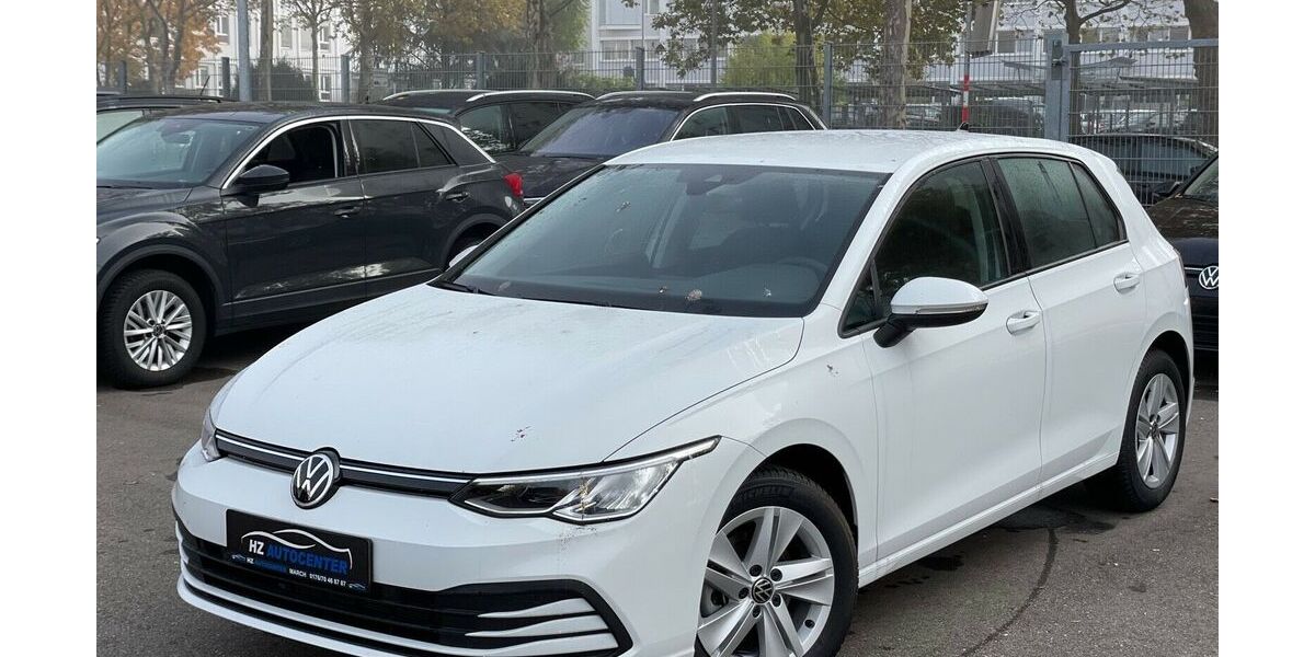 VW Golf 8.000 km 23.999 &euro; March 79232