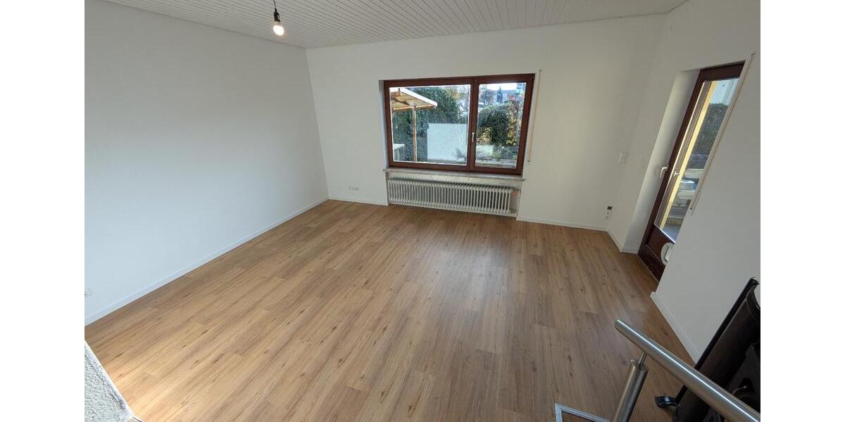 Etagenwohnung Teningen - 6 Zimmer, 2.076&euro; | Angebot:23635265