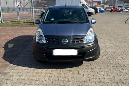 Nissan Pixo