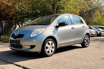 Toyota Yaris 150.714 km 2.590 &euro; Freiburg 79108