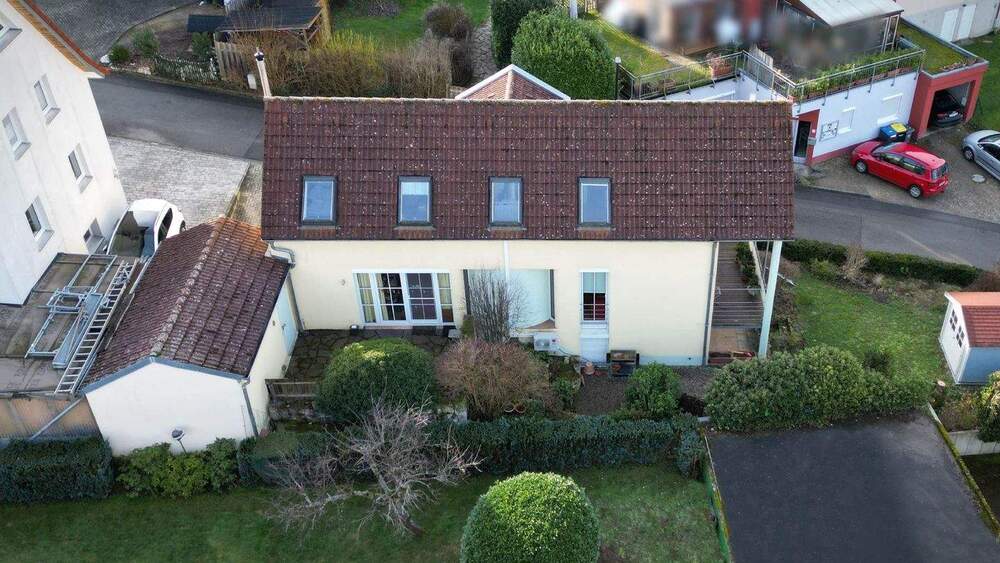 Einfamilienhaus Ebringen - 4 Zimmer, 150 m&sup2;, 740.000&euro; | Angebot:25662493