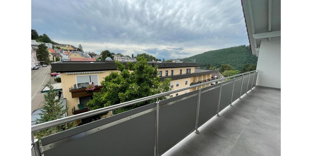 Dachgeschoßwohnung Badenweiler - 2 Zimmer, 111 m&sup2;, 1.600&euro; | Angebot:25539460