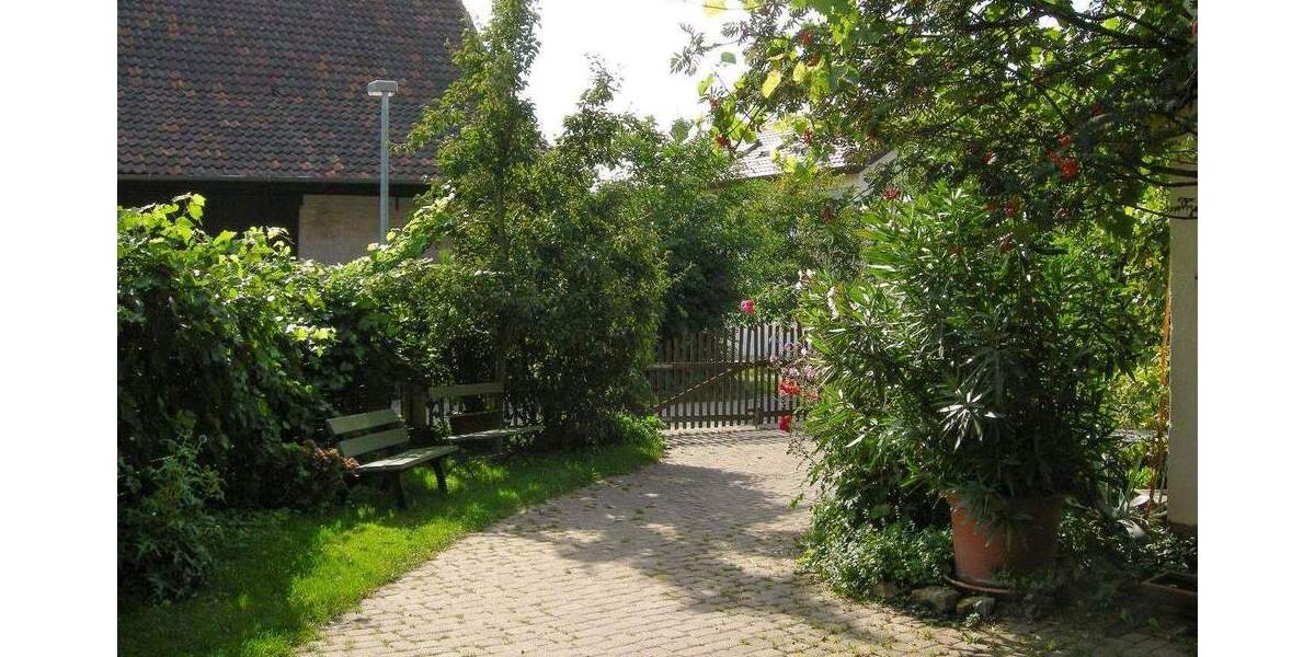 Einfamilienhaus Freiburg Munzingen - 1 Zimmer, 296 m&sup2;, 1.800.000&euro; | Angebot:25716432