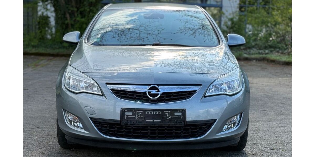Opel Astra 134.000 km 5.500 &euro; Freiburg 79108