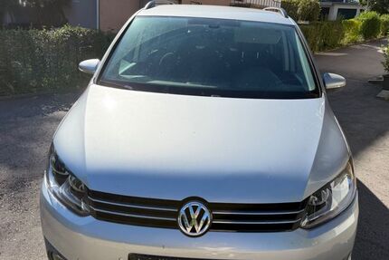 VW Touran 132.000 km 7.950 € Freiburg 79104