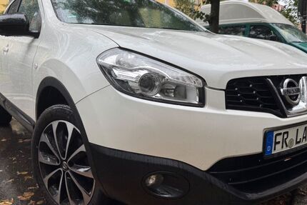 Nissan Qashqai+2 87.000 km 12.300 € Freiburg 79106
