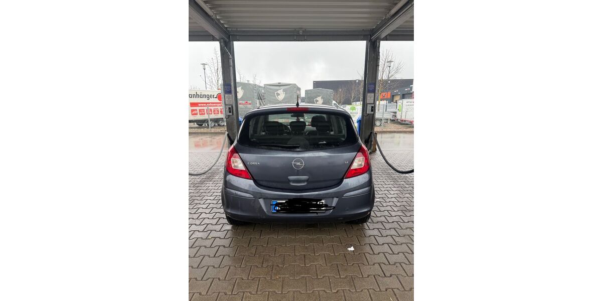 Opel Corsa 204.100 km 2.799 &euro; Freiburg 79115