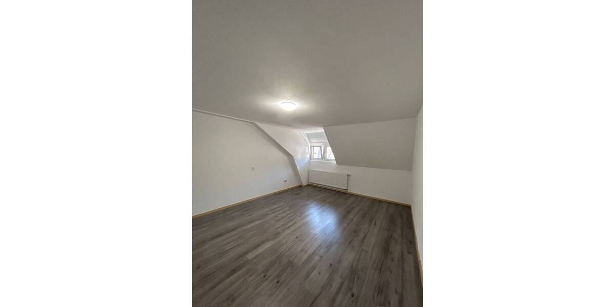 Etagenwohnung Todtnau - 5 Zimmer, 144 m&sup2;, 239.000&euro; | Angebot:20046913