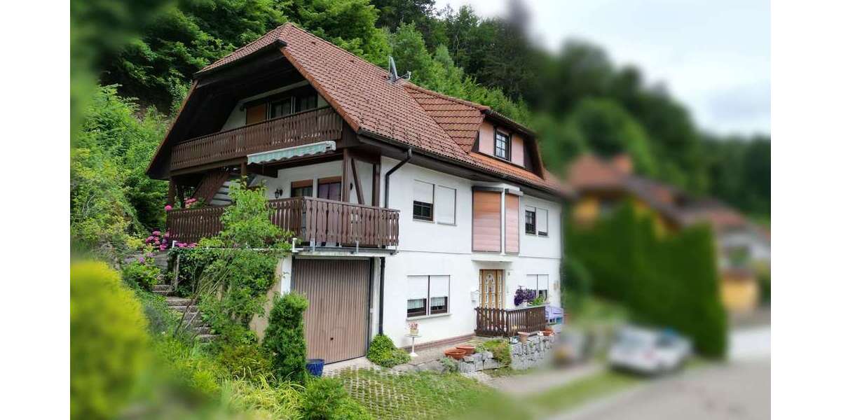 Einfamilienhaus Aitern - 7 Zimmer, 244 m&sup2;, 375.000&euro; | Angebot:22146394