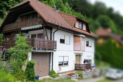 Haus Aitern - 7 Zimmer, 244 m&sup2;, 375.000&euro; | Angebot:22146394