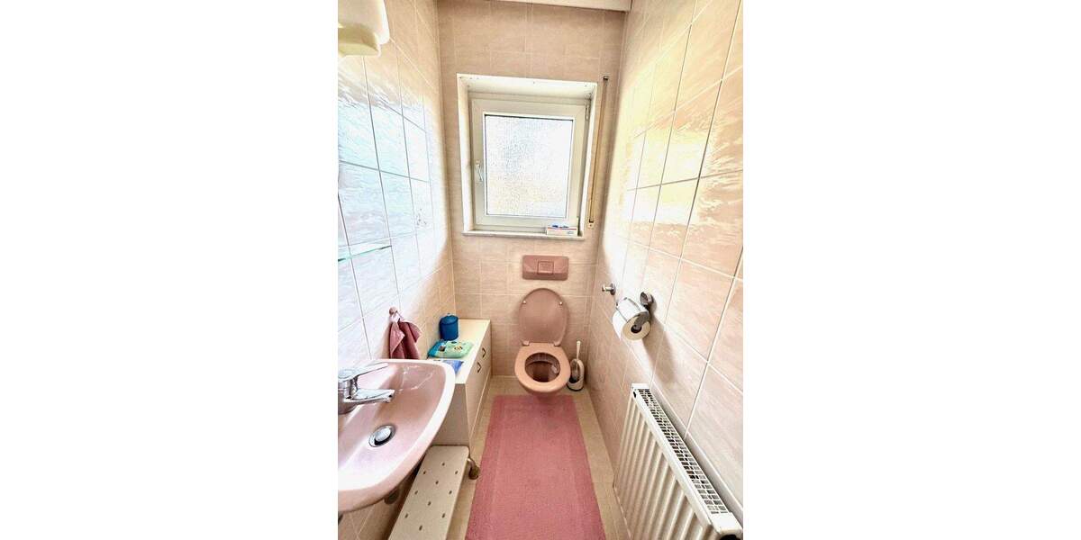 Doppelhaushälfte Ebringen - 8 Zimmer, 220 m&sup2;, 899.000&euro; | Angebot:25156148