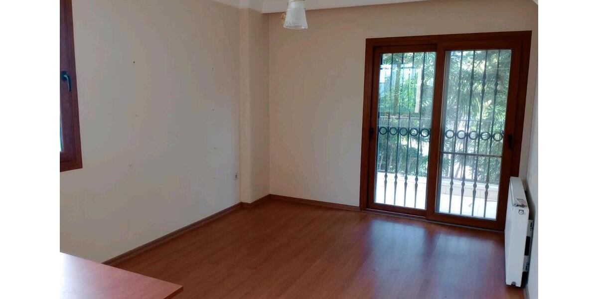Villa Stegen - 5 Zimmer, 200 m&sup2;, 480.000&euro; | Angebot:27029071