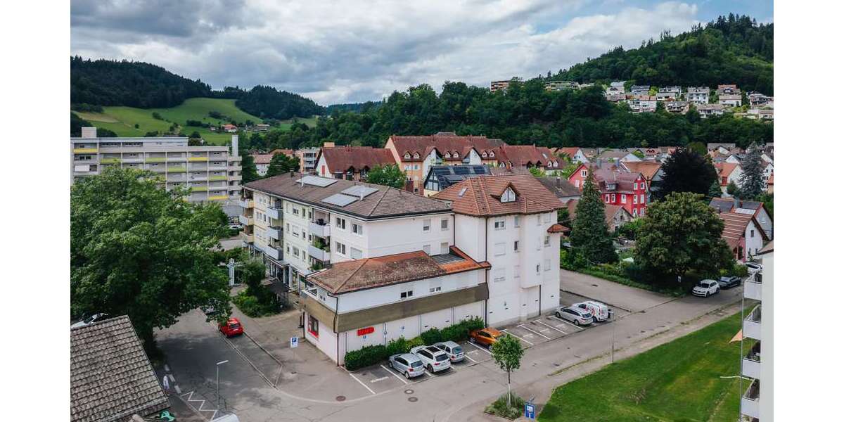 Einfamilienhaus Waldkirch - 26 Zimmer, 760 m&sup2;, 2.200.000&euro; | Angebot:23281696