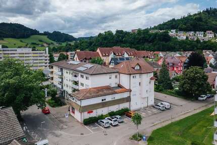 Haus Waldkirch - 26 Zimmer, 760 m&sup2;, 2.200.000&euro; | Angebot:23281696