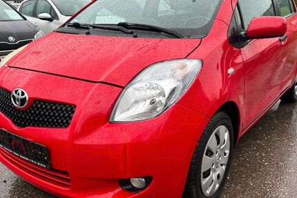 Toyota Yaris 168.000 km 3.700 &euro; Freiburg im Breisgau 79108