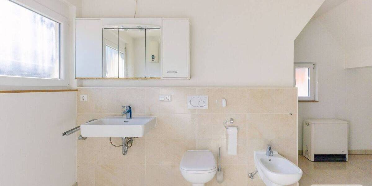 Mehrfamilienhaus, Wohnhaus Kenzingen - 1 Zimmer, 280 m&sup2;, 620.000&euro; | Angebot:26704046