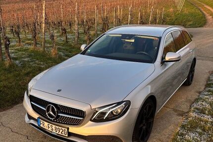 Mercedes-Benz 220 53.000 km 31.900 &euro; Sulzburg 79295