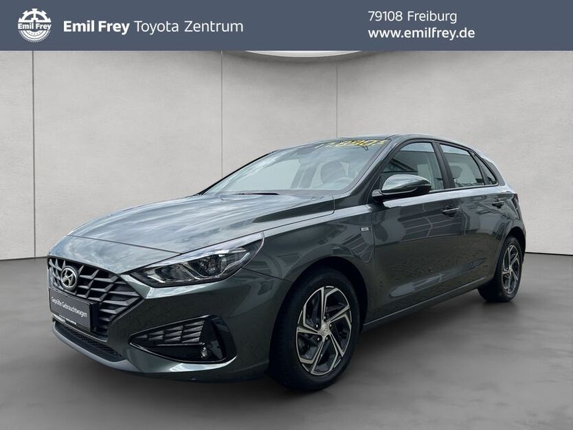 i30