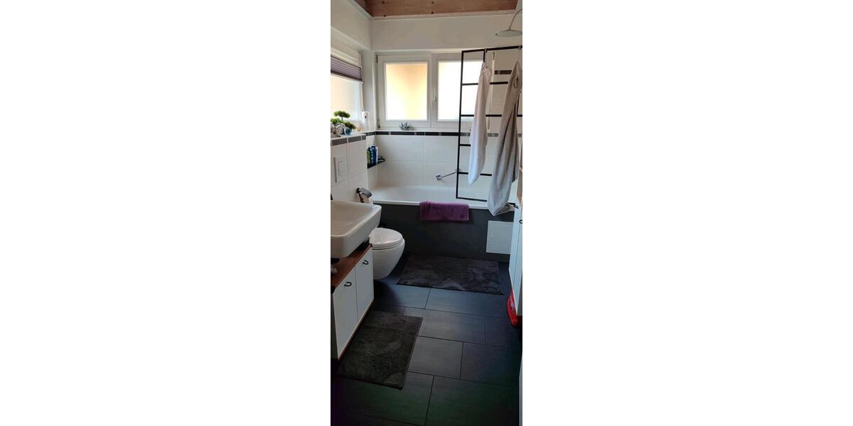 Etagenwohnung Neuenburg am Rhein - 5.5 Zimmer, 130 m&sup2;, 450.000&euro; | Angebot:25171149