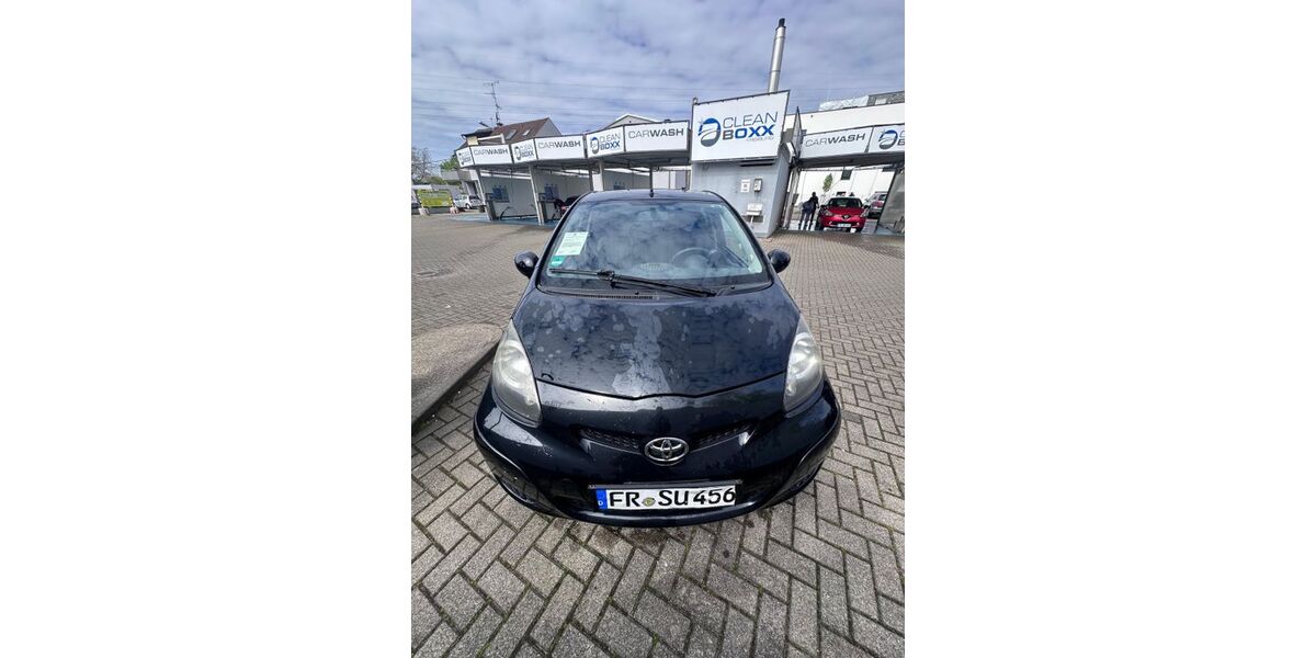 Toyota Aygo (X) 188.900 km 2.900 &euro; Freiburg 79104