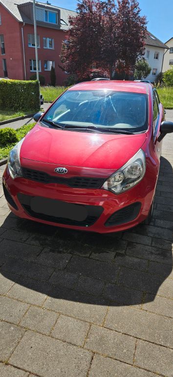Kia Rio 114.805 km 4.500 € Emmendingen 79312