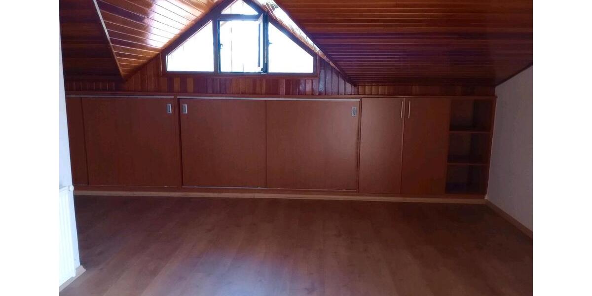 Villa Stegen - 5 Zimmer, 200 m&sup2;, 480.000&euro; | Angebot:27029071