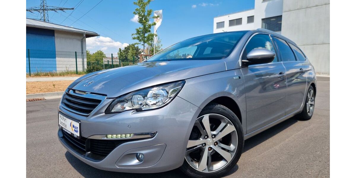 Peugeot 308 100.000 km 7.490 &euro; Freiburg 79111