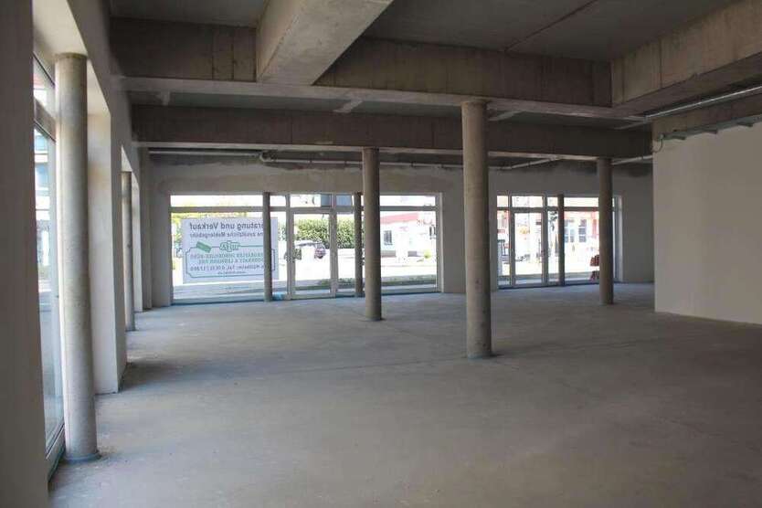 Einzelhandel in Neuenburg 1.091.803 € 307.55 m²