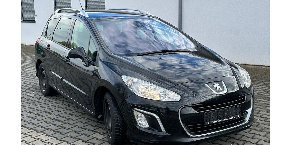 Peugeot 308 270.482 km 2.290 &euro; Ettenheim 77955