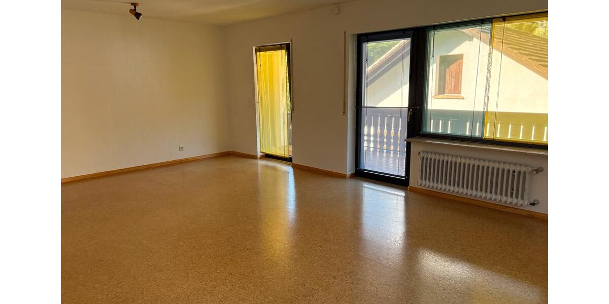 Etagenwohnung Simonswald - 3.5 Zimmer, 104 m&sup2;, 900&euro; | Angebot:25157298