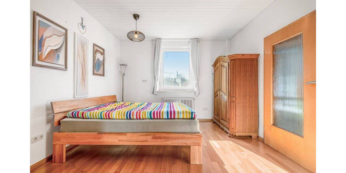 Mehrfamilienhaus, Wohnhaus Freiburg im Breisgau Zähringen - 1 Zimmer, 179 m&sup2;, 725.000&euro; | Angebot:26138875