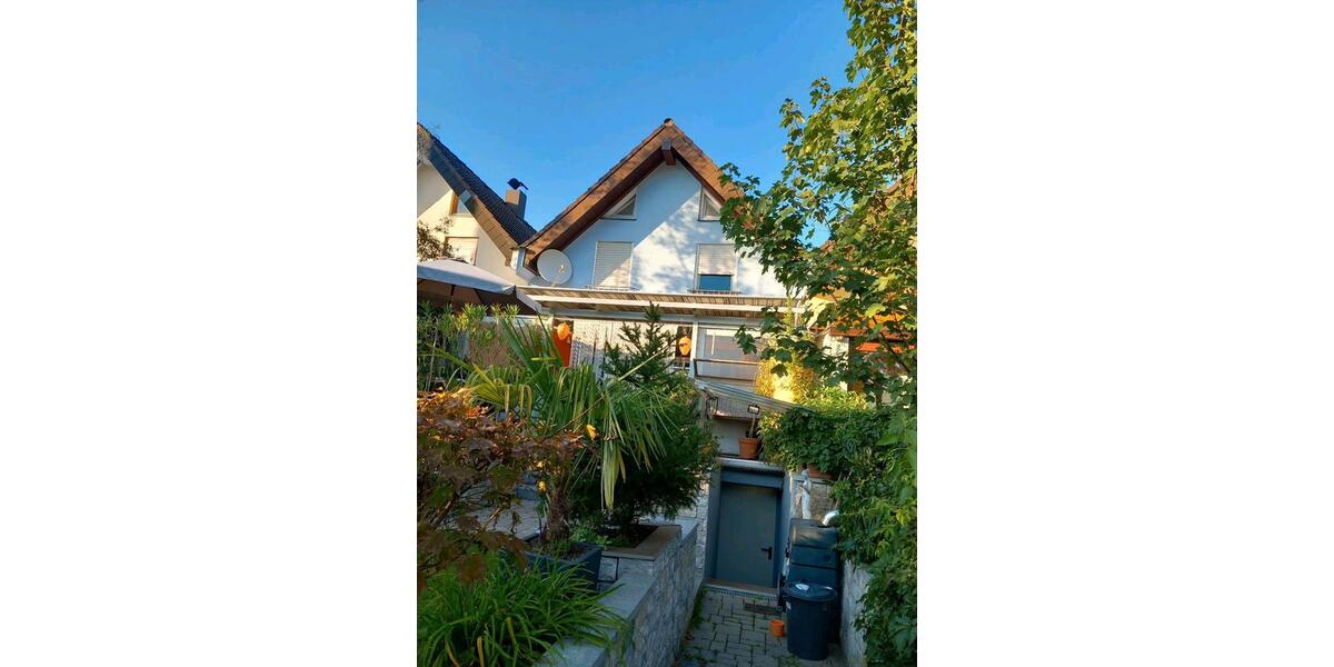 Etagenwohnung Freiburg im Breisgau Brühl - 1 Zimmer, 15 m&sup2;, 550&euro; | Angebot:25285342