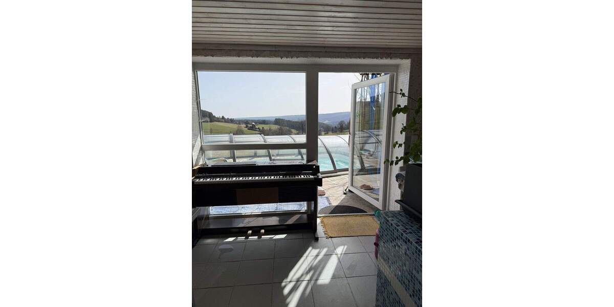 Einfamilienhaus Lenzkirch Saig - 9 Zimmer, 208 m&sup2;, 700.000&euro; | Angebot:25835773