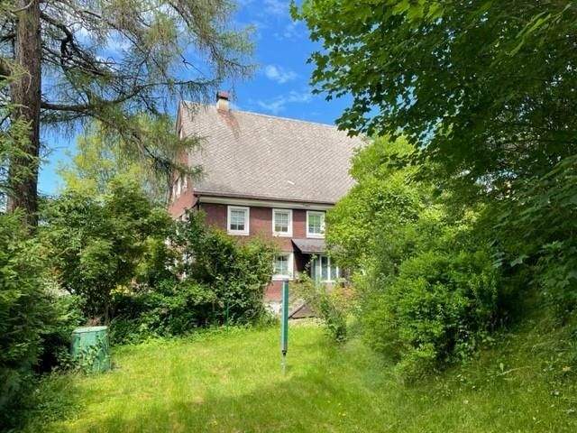 Einfamilienhaus Furtwangen im Schwarzwald Schönenbach - 7 Zimmer, 320 m&sup2;, 478.000&euro; | Angebot:25896640